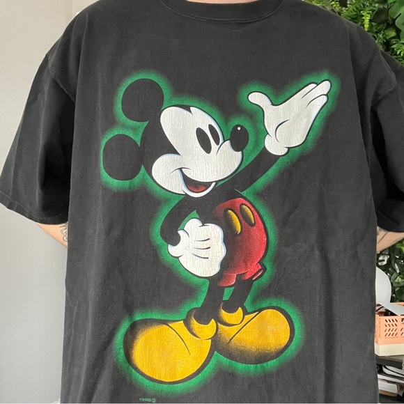 Vintage Made in the USA Mickey tee - Picture 2 of 4